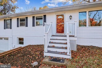 1506 Widows Mite Rd in Edgewater, MD - Building Photo - Building Photo