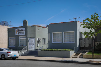 2322 W 79th St in Inglewood, CA - Building Photo - Other