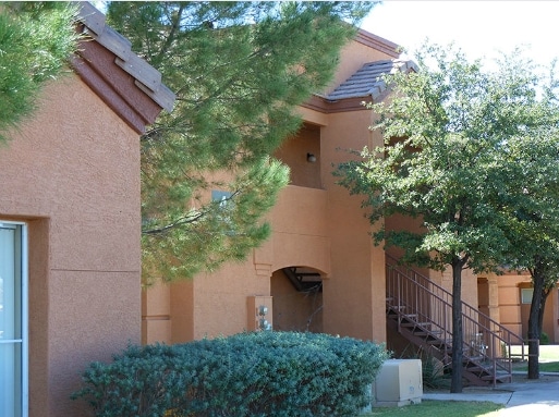 Rancho La Perilla in Douglas, AZ - Foto de edificio - Building Photo