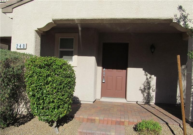 240 Caraway Bluffs Pl in Henderson, NV - Building Photo - Building Photo