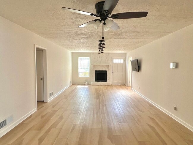 2502 Wildrose Cir in Lawrenceville, GA - Building Photo - Building Photo