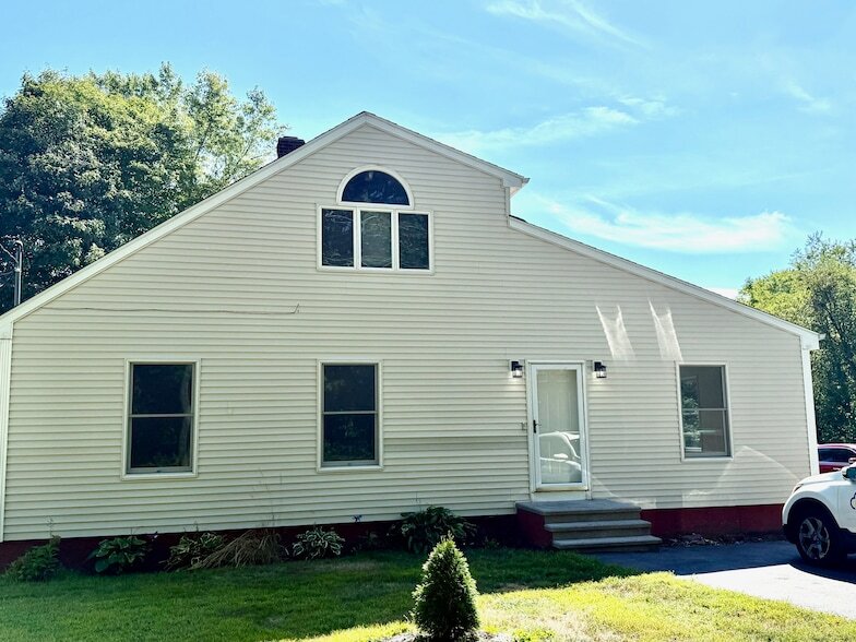 151 Bailey Ave, Unit 6104 in Meriden, CT - Building Photo