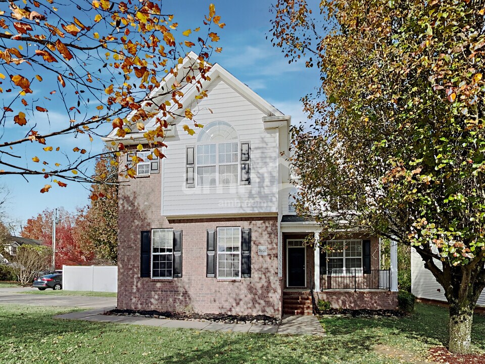 2037 Aberdeen Cir in Murfreesboro, TN - Building Photo