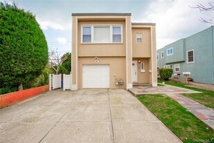 540 E Chester St in Long Beach, NY - Building Photo