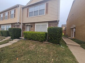 2400 Jupiter Rd in Plano, TX - Building Photo - Building Photo