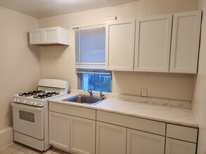 2115 Stenton Ave, Unit Unit 2 in Philadelphia, PA - Building Photo - Building Photo