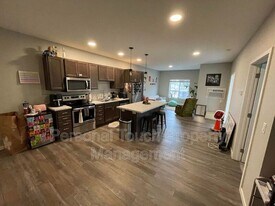 600 8th St S in Moorhead, MN - Building Photo