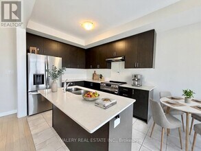 420 Newman Dr in Cambridge, ON - Building Photo - Building Photo