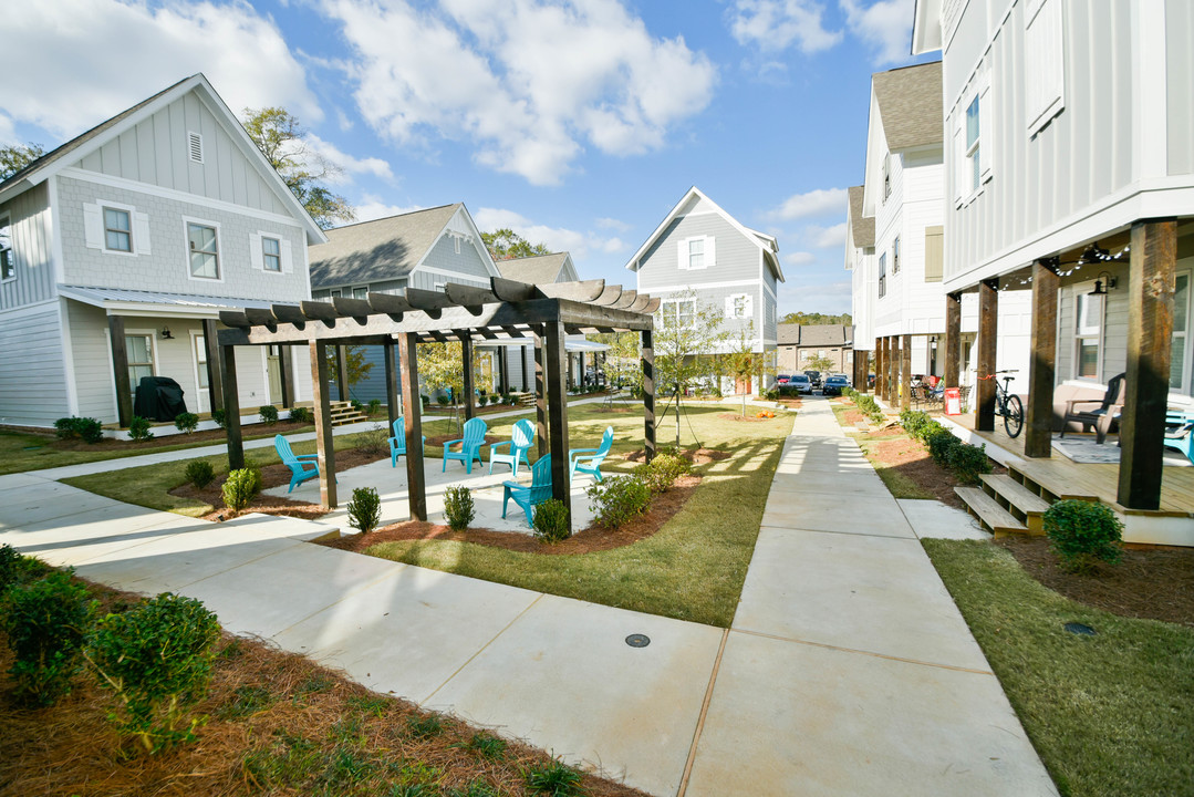 The Cottages at Donahue in Auburn, AL - Building Photo