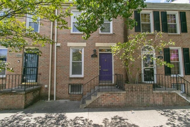 property at 922 South Paca St