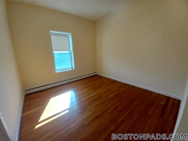 172 N Beacon St