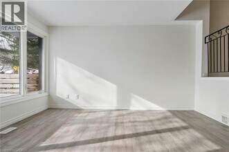 270 Montmorency Dr in Hamilton, ON - Building Photo - Building Photo