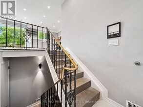 691 Glen Crescent in Orillia, ON - Building Photo - Building Photo