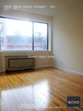 365 W 52nd St-Unit -3r in New York, NY - Foto de edificio - Building Photo