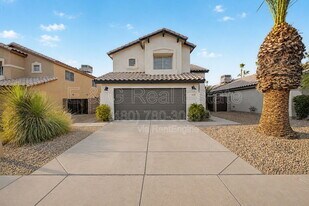 3910 E Rosemonte Dr in Phoenix, AZ - Building Photo
