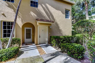 162 Village Blvd in Tequesta, FL - Building Photo - Building Photo