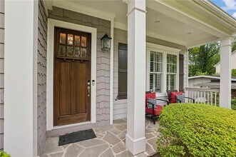 2585 Drew Valley Rd NE in Atlanta, GA - Building Photo - Building Photo