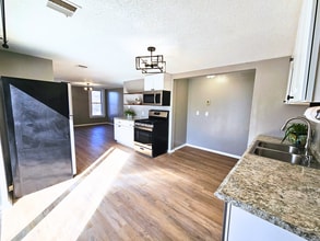 358 Baker St W, Unit #2 in St. Paul, MN - Building Photo - Building Photo