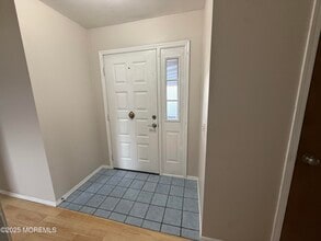 68 Virgin Islands Dr in Toms River, NJ - Building Photo - Building Photo