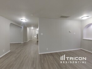 227 Rock Springs Dr in New Braunfels, TX - Building Photo - Building Photo