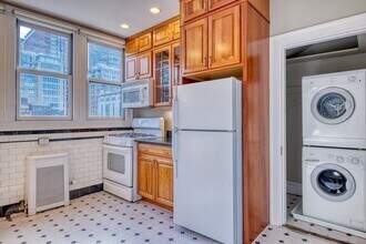 229 Newbury St, Unit 6 in Boston, MA - Building Photo - Building Photo
