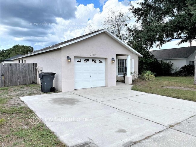 22205 Breaker Point Ln in Land O Lakes, FL - Building Photo - Building Photo