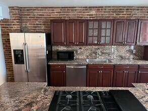 409 S Spring St, Unit #3 in Baltimore, MD - Building Photo - Building Photo
