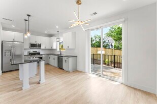 323 Wilkins St in Greenville, SC - Building Photo