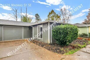 1626 Madras St SE in Salem, OR - Building Photo