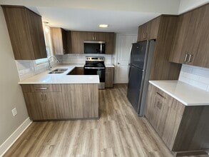 393 W 20th St in Holland, MI - Foto de edificio - Building Photo