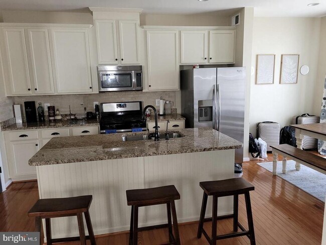 43700 Tansy Way in California, MD - Building Photo - Building Photo