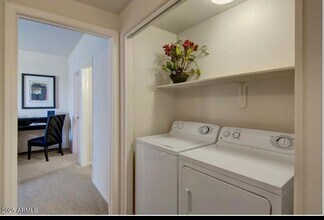 3825 W Anthem Way, Unit B1 in Anthem, AZ - Building Photo - Building Photo