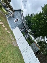 4104 Houx St in Bacliff, TX - Building Photo - Building Photo