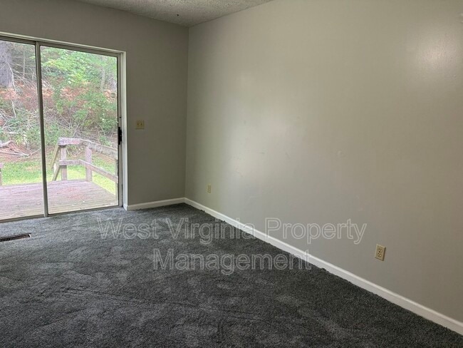 184 Wyndale Dr in Princeton, WV - Building Photo - Building Photo