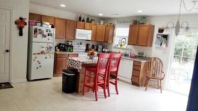 103 Landing Ln in Simpsonville, SC - Building Photo - Building Photo