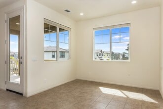 6602 Sand Castle Pl in Goleta, CA - Building Photo - Building Photo