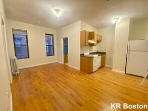 777 Huntington Ave in Boston, MA - Foto de edificio - Building Photo