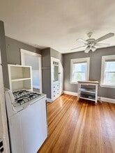 46 Standish Ave in Plymouth, MA - Building Photo - Building Photo