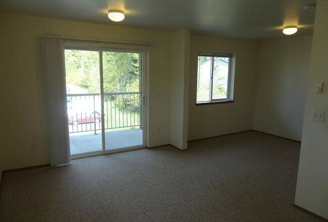 501 Voltaire Ct in Bellingham, WA - Building Photo - Building Photo