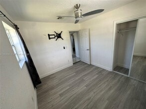 3920 NW 185th St in Miami Gardens, FL - Foto de edificio - Building Photo