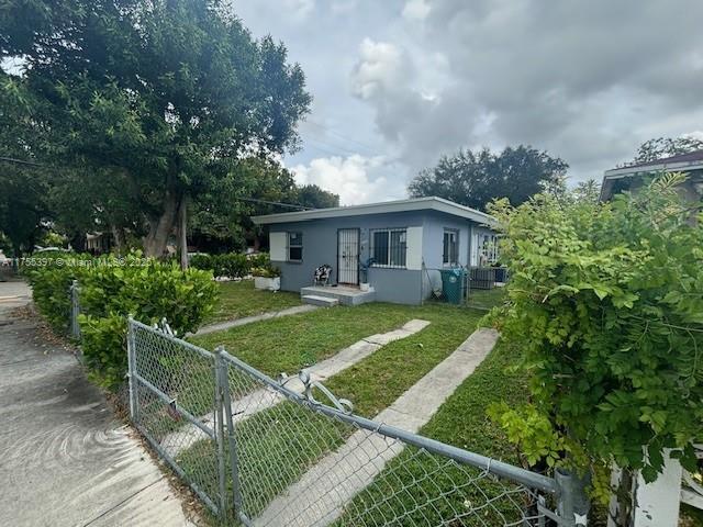 248 NW 69th St in Miami, FL - Building Photo - Building Photo