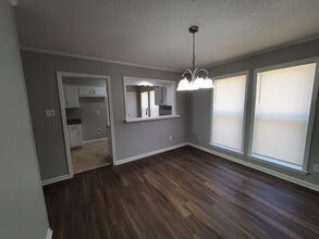 5233 Breckenwood Dr in Memphis, TN - Building Photo - Building Photo