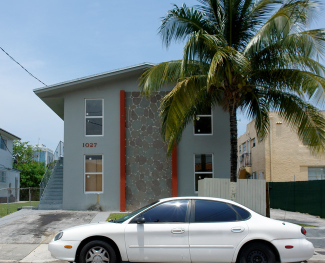 1027 SW 4th Ave in Miami, FL - Building Photo - Building Photo