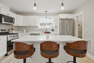 Rockwell Landing Townhomes in Hartford, CT - Building Photo