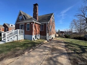 9012 Eden Ave in Affton, MO - Building Photo - Building Photo