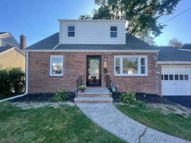 property at 752 Layton Dr