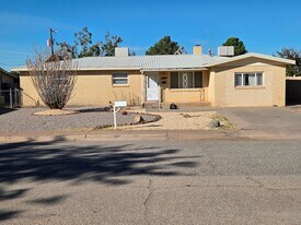1707 park in Alamogordo, NM - Building Photo