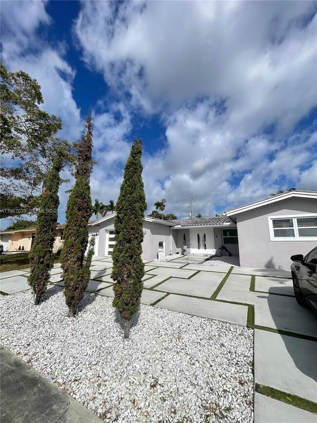 property at 4801 W Park Rd