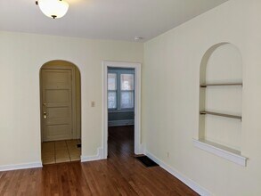 330 Henry Ave SE, Unit 1 in Grand Rapids, MI - Foto de edificio - Building Photo