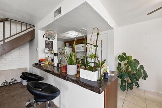 72632 Raven Rd in Palm Desert, CA - Foto de edificio - Building Photo